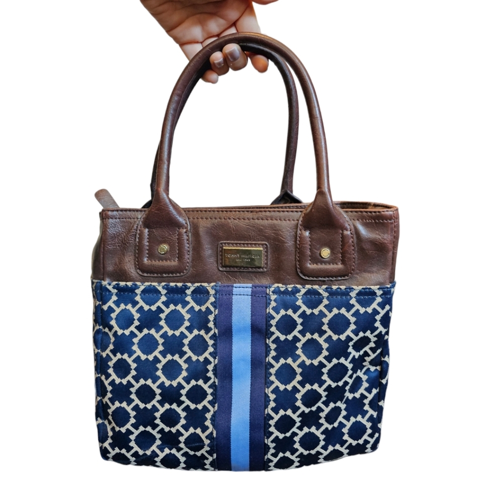 Tommy Hilfiger hand bag.